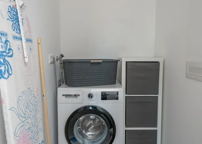 Cozy Dream Mit Terrasse Und Parkplatz - 90m² 아파트