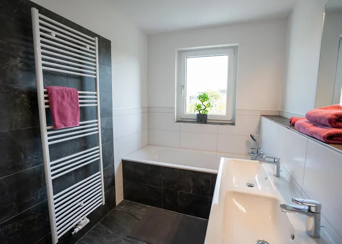 Cozy Dream Mit Terrasse Und Parkplatz - 90m² 드레스덴