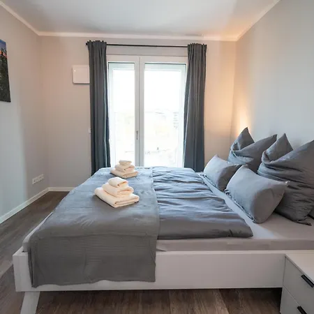 Cozy Dream Mit Terrasse Und Parkplatz - 90m² Apartmán